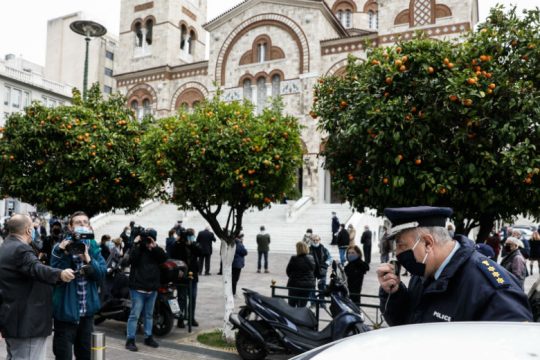 Ν. Φίλης: Επίδειξη πολιτικής δύναμης από την Εκκλησία