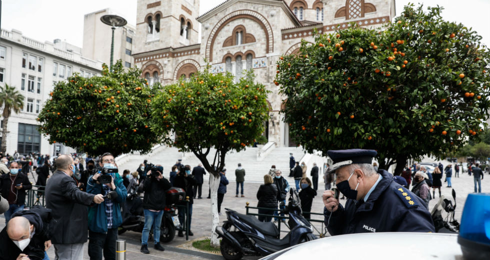 Ν. Φίλης: Επίδειξη πολιτικής δύναμης από την Εκκλησία