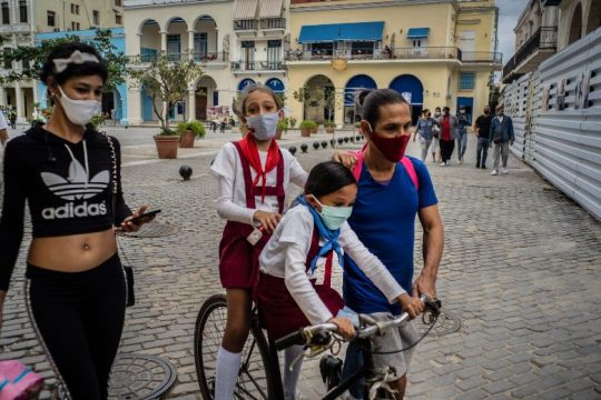Σε αυστηρή καραντίνα η Αβάνα μετά τα αλλεπάλληλα ρεκόρ κρουσμάτων