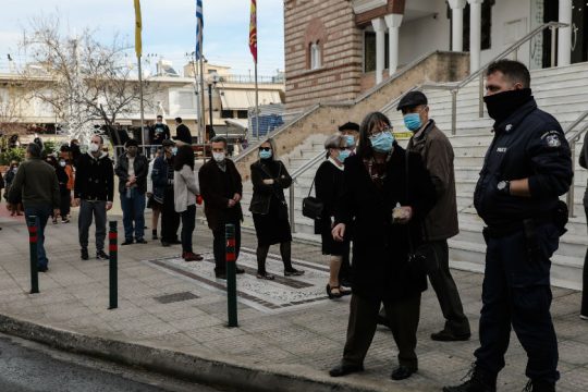 Μηδενική ή μερική ανοχή;