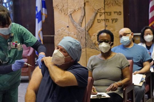 Ο Μπάιντεν μπρος στην πραγματικότητα του ιού