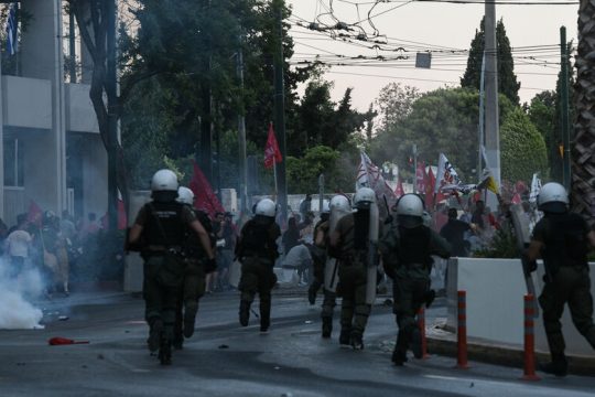 Μας διασύρει διεθνώς η ΕΛ.ΑΣ. του Χρυσοχοΐδη