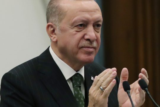 Πώς ο Ερντογάν «τσέπωσε» τα χρήματα από το πρωτοχρονιάτικο λαχείο