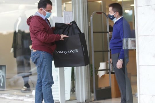 Αδ. Γεωργιάδης: «Ναι μεν αλλά» για το άνοιγμα στο λιανεμπόριο