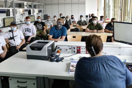 5% η συρρίκνωση της γερμανικής οικονομίας το 2020