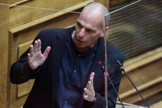 Γ. Βαρουφάκης: «Ασπιρίνη σε καρκινοπαθή τα 12 ναυτικά μίλια στο Ιόνιο»