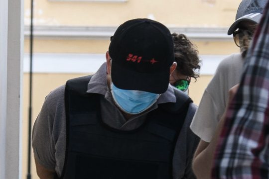 Και πρώην υπουργός της Ν.Δ. ελέγχεται ως συνεργάτης του ψευτογιατρού