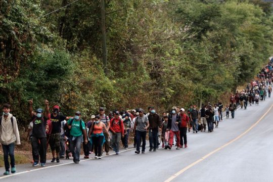 Καραβάνι 8.000 μεταναστών από την Ονδούρα στον δρόμο για τις ΗΠΑ