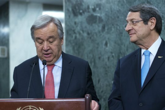 Πενταμερή για το Κυπριακό τον Φεβρουάριο σχεδιάζει ο ΟΗΕ