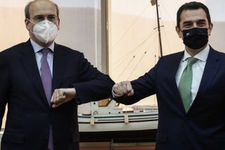 Σκρέκας αναιρεί Χατζηδάκη