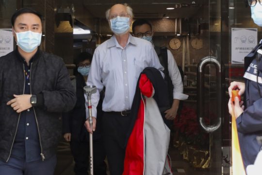 Μαζικές συλλήψεις ακτιβιστών στο Χονγκ Κονγκ
