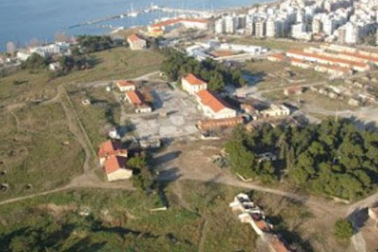 Επί ποδός πολέμου για το στρατόπεδο Κόδρα
