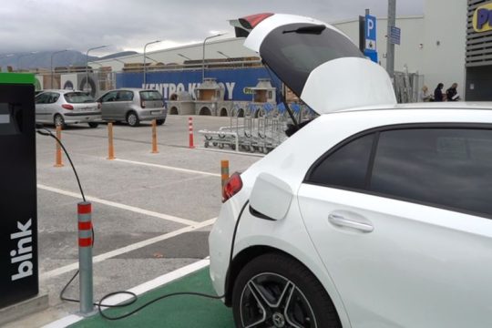 Στρατηγική συνεργασία Blink Charging Hellas – Praktiker Hellas – Globalsat