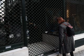 Ενα κλικ μπρος, δύο κλικ πίσω το λιανεμπόριο