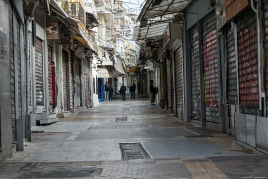 Αγανάκτηση στον εμπορικό κόσμο για την παράταση του lockdown