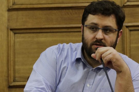 Διεύρυνση κι ανασυγκρότηση στον ΣΥΡΙΖΑ αντιτάσσει ο Κ. Ζαχαριάδης στην κοινή πορεία με ΠΑΣΟΚ