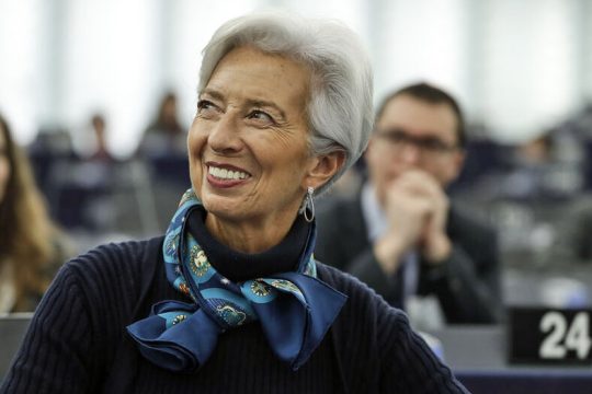 Λαγκάρντ: Ισχύει το 3,9% ανάπτυξη, αλλά εξαρτάται από εμβόλια και λοκντάουν