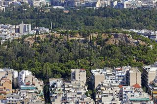 Το real estate θέλει να «υιοθετήσει» τον Λόφο Στρέφη