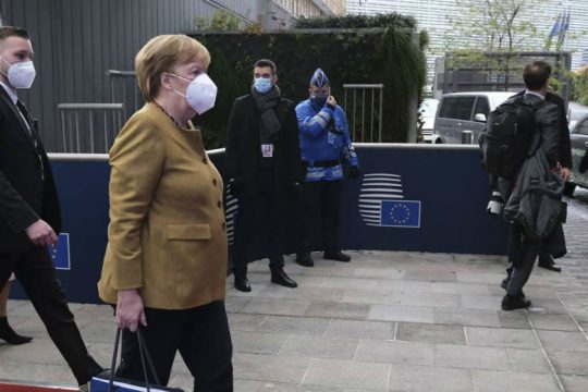 Γερμανία: Στο τραπέζι ακόμη και αναστολή λειτουργίας των μέσων μαζικής μεταφοράς