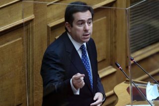 Νέο δικαστικό «φρένο» στις απολύσεις Μηταράκη