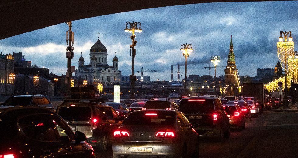 Πλήγμα στη ζήτηση για καύσιμα λόγω των περιορισμών στην Ευρώπη