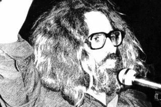 «Η επανάσταση είναι το παν»