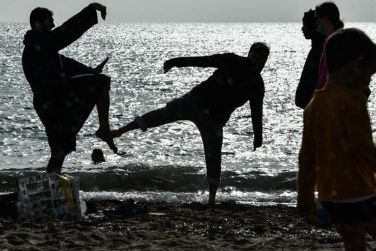 Κι όμως η θερμοκρασία έφτασε μέχρι τους 28 βαθμούς