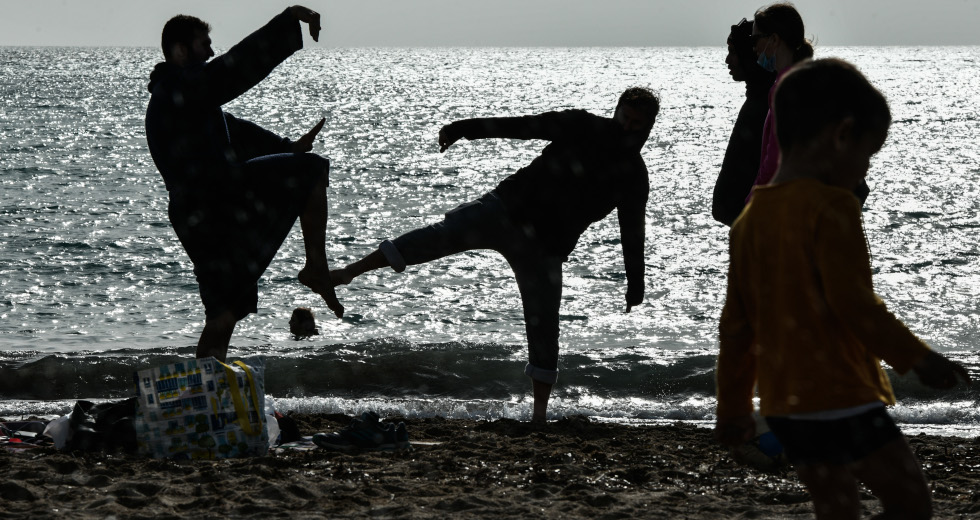 Κι όμως η θερμοκρασία έφτασε μέχρι τους 28 βαθμούς