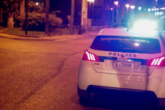 Πέταξαν μολότοφ μέσα σε πιτσαρία της Θεσσαλονίκης