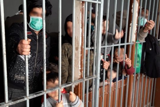 Κραυγή διαμαρτυρίας και αλληλεγγύης για τους πρόσφυγες στη Σάμο