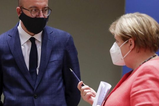 Τηλε-συνεδριάζει η Ε.Ε. για την πανδημία με φόντο τις ολιγωρίες και τις καθυστερήσεις