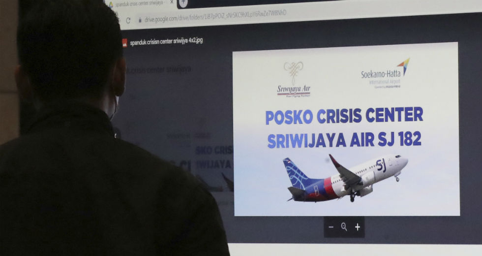 Ολονύχτιες προσπάθειες για τον εντοπισμό του αεροσκάφους της Sriwijaya Air
