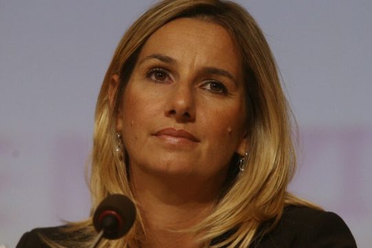 H Σοφία Μπεκατώρου σήκωσε τη σημαία του ελληνικού #ΜeΤoo