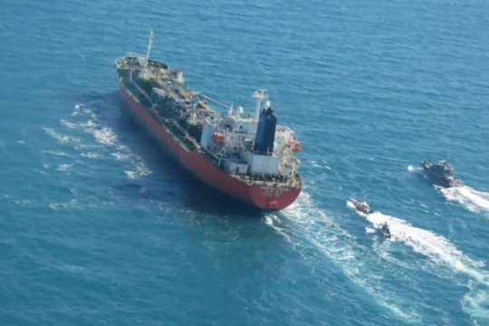 Τις προθέσεις του πίσω από την κατάληψη του νοτιοκορεάτικου τάνκερ αποκάλυψε το Ιράν