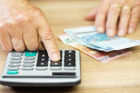 Xρέη και ανισότητες έφερε η πανδημία