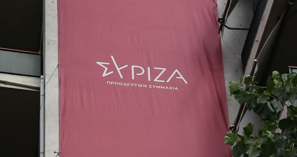 Βιτριολικά σχόλια μεταξύ ΣΥΡΙΖΑ-Ν.Δ. για τα εμβόλια