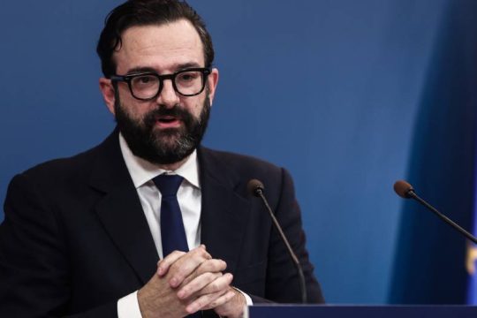 Νέος στόχος για εμβολιασμό της πλειονότητας του πληθυσμού το καλοκαίρι