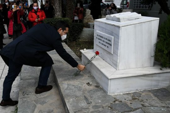 Μήνυμα Τσίπρα από την Πάτρα για την ενίσχυση του ΕΣΥ και τα εμβόλια
