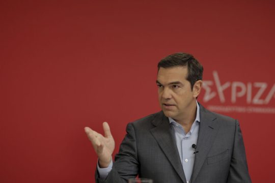 Ολοι ασχολούνται με τον ΣΥΡΙΖΑ