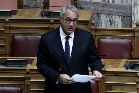 Ο Μ. Βορίδης κάλυψε τον Β. Κοντοζαμάνη για την ευθύνη στους γιατρούς