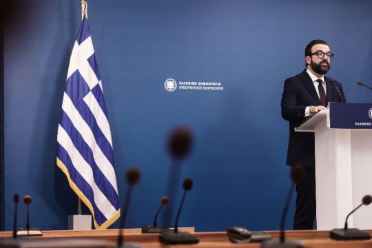 Αμηχανία στο Μαξίμου μετά την παρέμβαση Σαμαρά