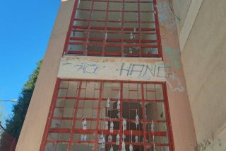 «Γιατί κάποιοι δεν αγαπούν τα σχολεία μας;»