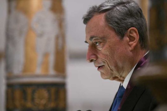 Εντολή σχηματισμού κυβέρνησης έλαβε ο Ντράγκι