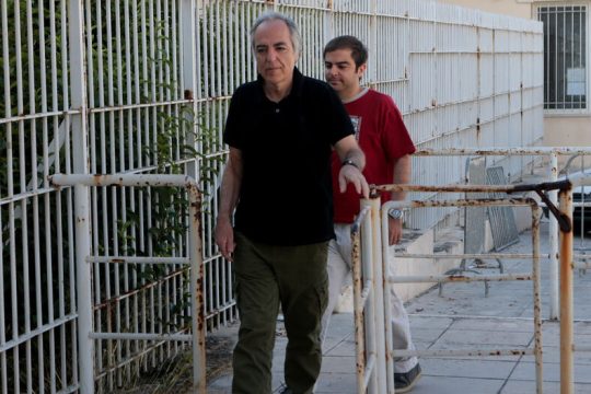Η κυβέρνηση να δείξει τουλάχιστον ανθρωπιά και σωφροσύνη 