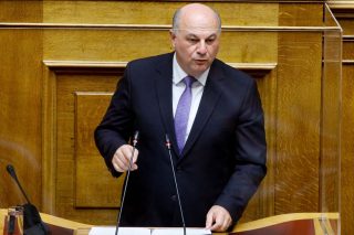 Ενας δρόμος στρωμένος με καλές προθέσεις