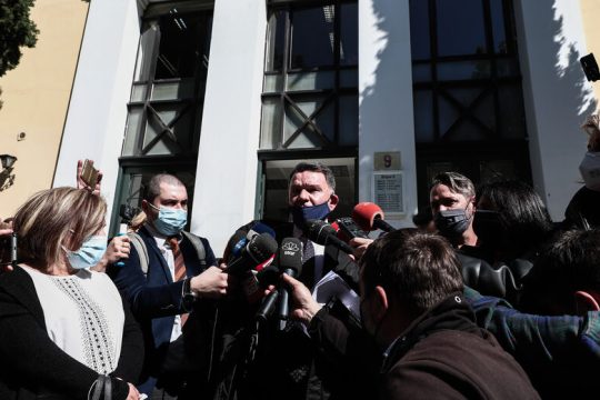 Μηνύει τους μηνυτές ο Αλ. Κούγιας