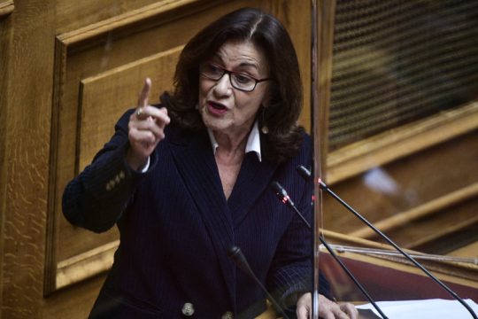 Αντιπαράθεση και στη Βουλή