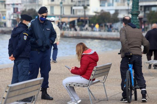 Η Θεσσαλονίκη αντιδρά σε λοκντάουν τύπου Αθήνας
