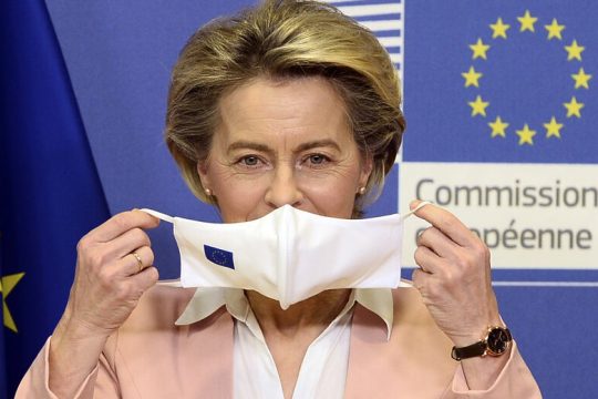Οποιος θέλει εμβόλια… να τα φτιάξει μόνος του!