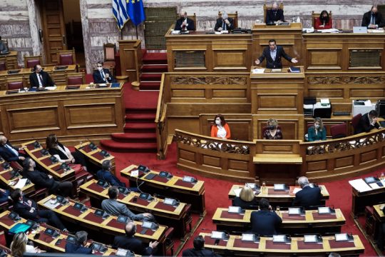 Το θέμα είναι τι θα κάνουμε γι’ αυτή τη δυστυχισμένη τη «ζήτηση»…